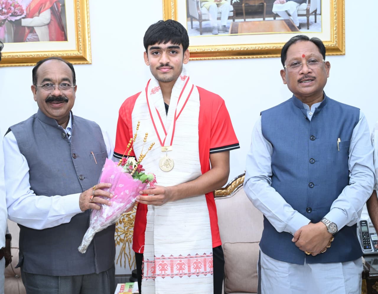 Avi Manikpuri hockey U 18 Asia Cup gold winner India meets CM Vishnu Deo Sai Raipur Chhattisgarh 2026