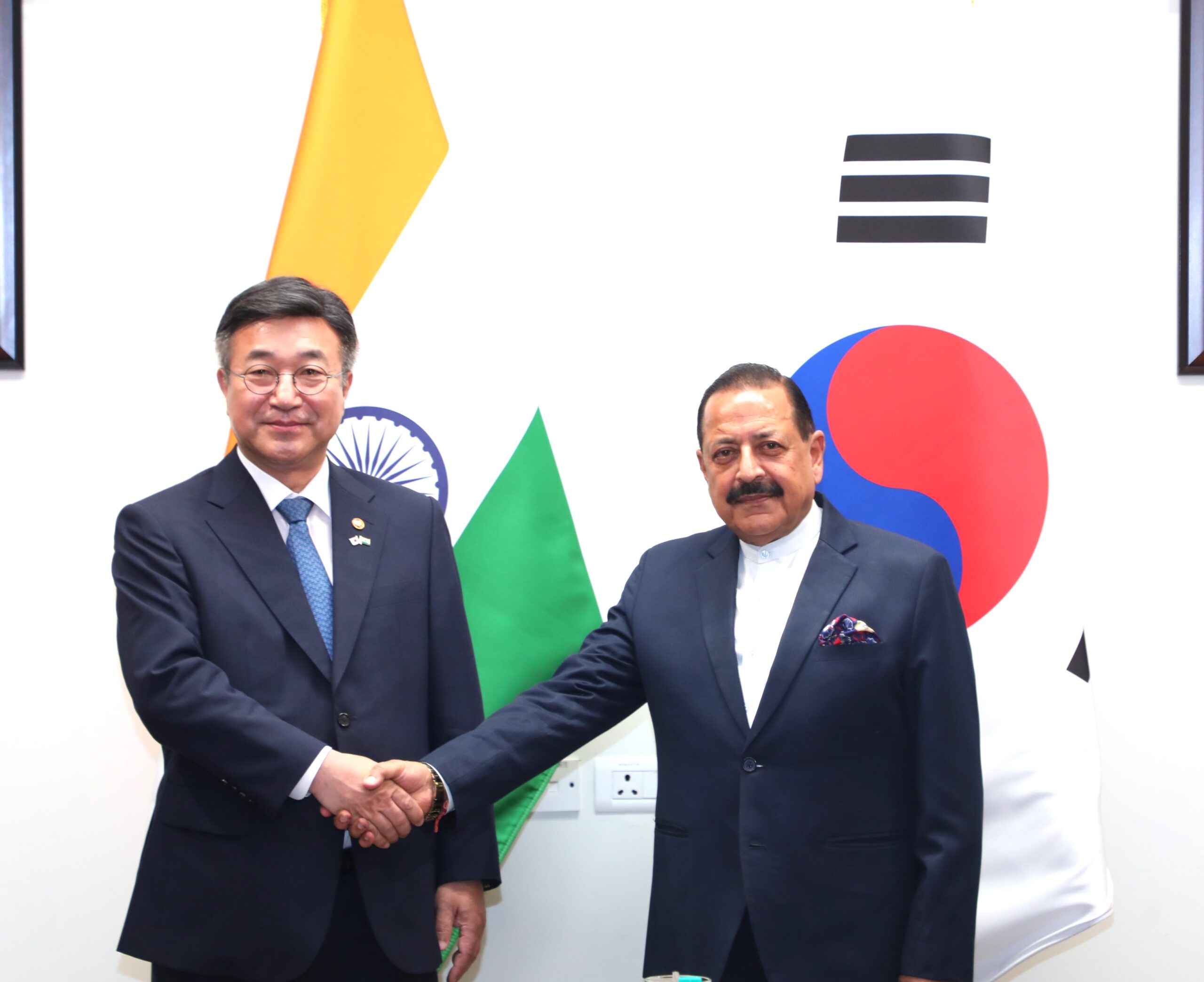 India Korea bilateral talks Dr Jitendra Singh Korean Interior Minister Yun Hojung digital governance CPGRAMS New Delhi 2026