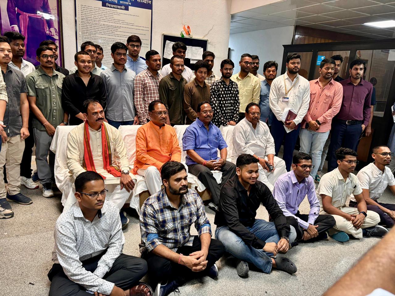 Tribal Youth Hostel UPSC 13 candidates clear prelims 2026 Chhattisgarh CM Vishnu Dev Sai seats increased