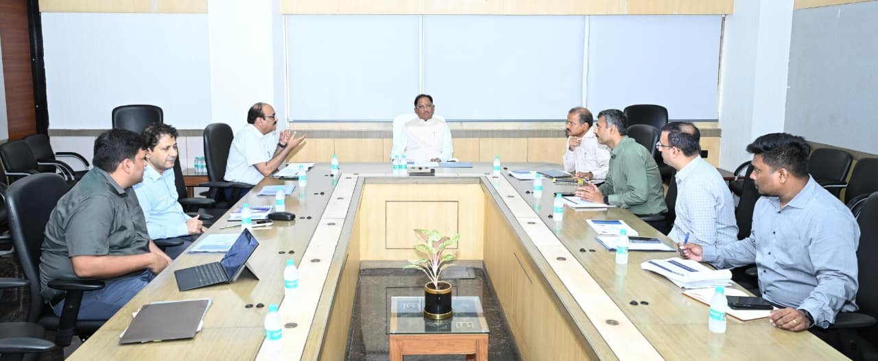छत्तीसगढ़ एआई मिशन Chhattisgarh CM Vishnu Deo Sai chairing the IT Department review meeting on Chhattisgarh AI Mission