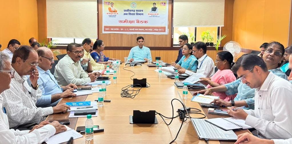 Higher Education Minister Tank Ram Verma reviewing college development and CGPSC recruitment roadmap